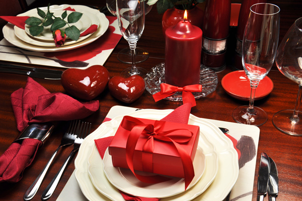 Candle Light Dinner als besondere Geschenkidee für den Partner nutzen